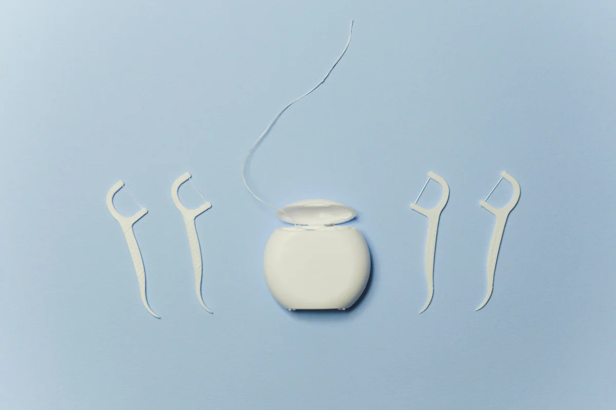 IS GUM BLEEDING NORMAL WHEN FLOSSING?